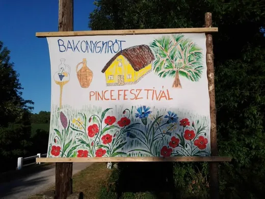 'V. Pincefesztivál Bakonygyirót' cikk borítóképe