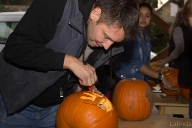 Töklámpás Parádé