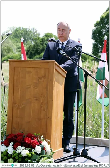 Az Összetartozás Hídjának átadási ünnepsége
