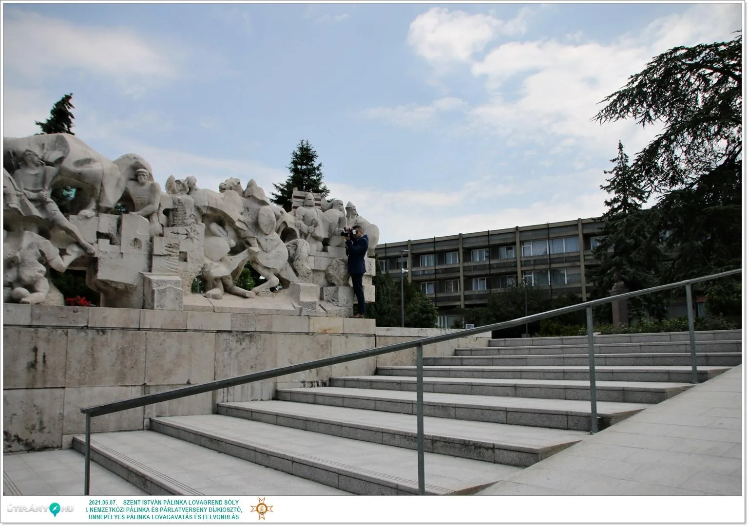 Díjkiosztó, szentelés, avatás, felvonulás