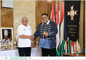 Díjkiosztó, szentelés, avatás, felvonulás