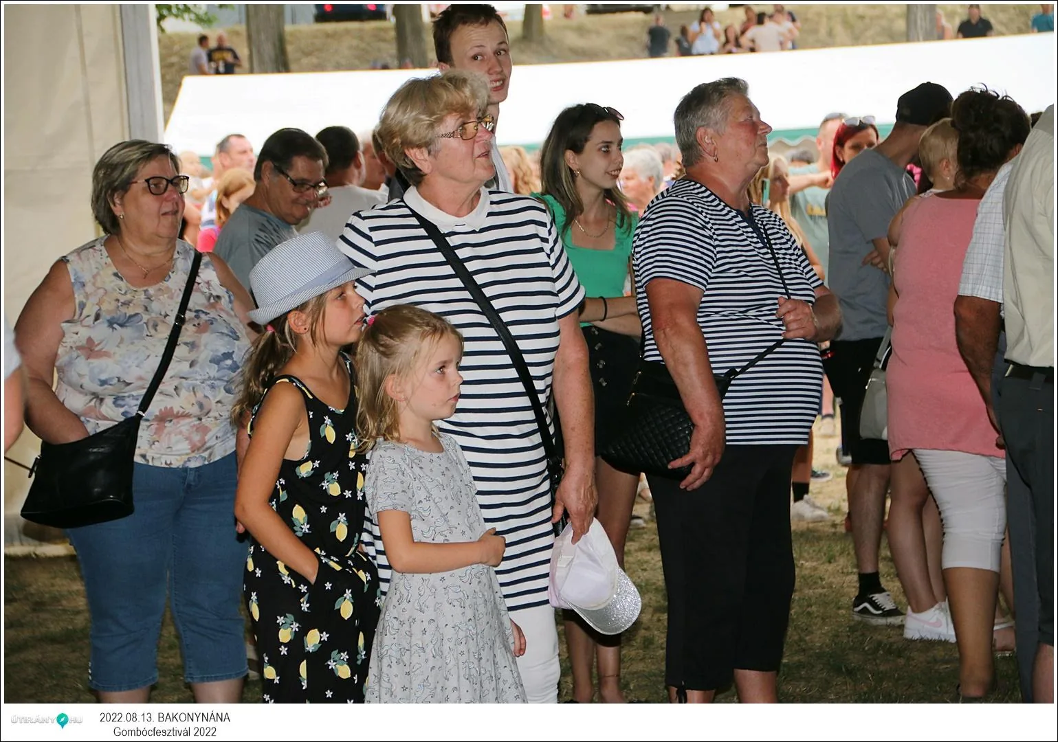 Fotók, Útirány.hu: