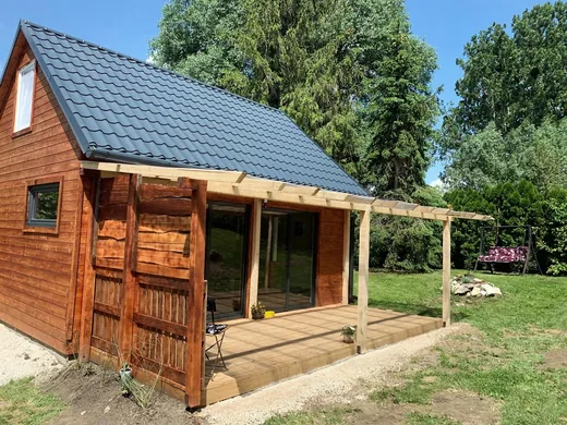 'Tejfeles vendégház ' cikk borítóképe