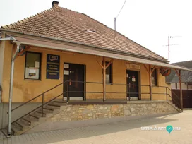 Italbolt borítóképe