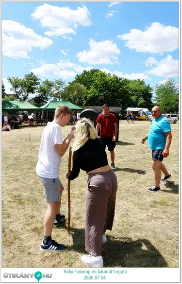 Sólyi Falunap és fakanál forgató
