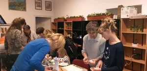 Kézműves foglalkozás 2018.12.08. fotók