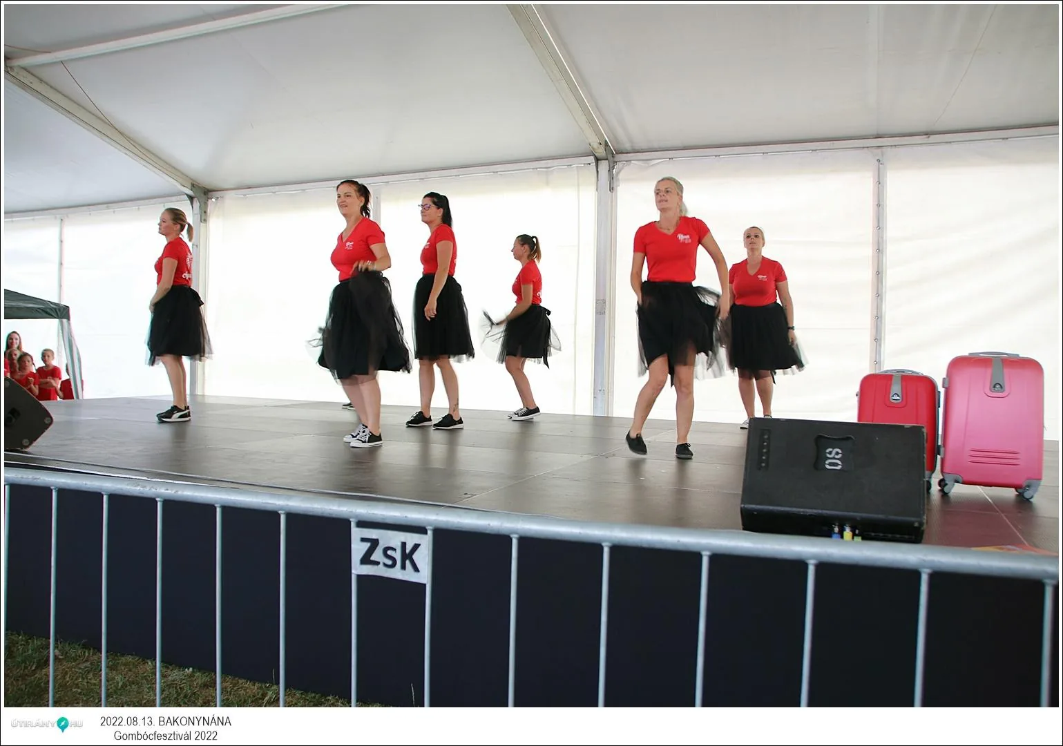 Fotók, Útirány.hu: