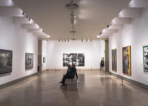 'Kiállítás a Bakony Hotelben' cikk borítóképe