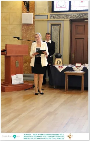 Díjkiosztó, szentelés, avatás, felvonulás