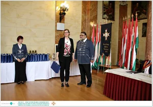 Díjkiosztó, szentelés, avatás, felvonulás