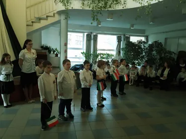 Ünnepi műsor és fáklyás felvonulás