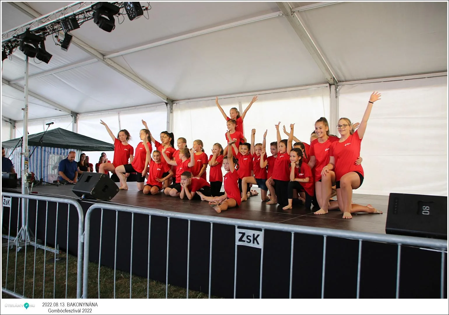 Fotók, Útirány.hu: