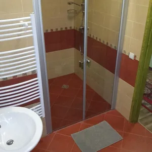 Földszinti akadálymentesített franciaágyas szoba