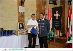 Díjkiosztó, szentelés, avatás, felvonulás