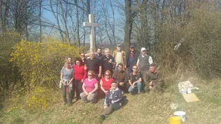 Eredeti fényében pompázik az Ambrosz kereszt Porván borítóképe