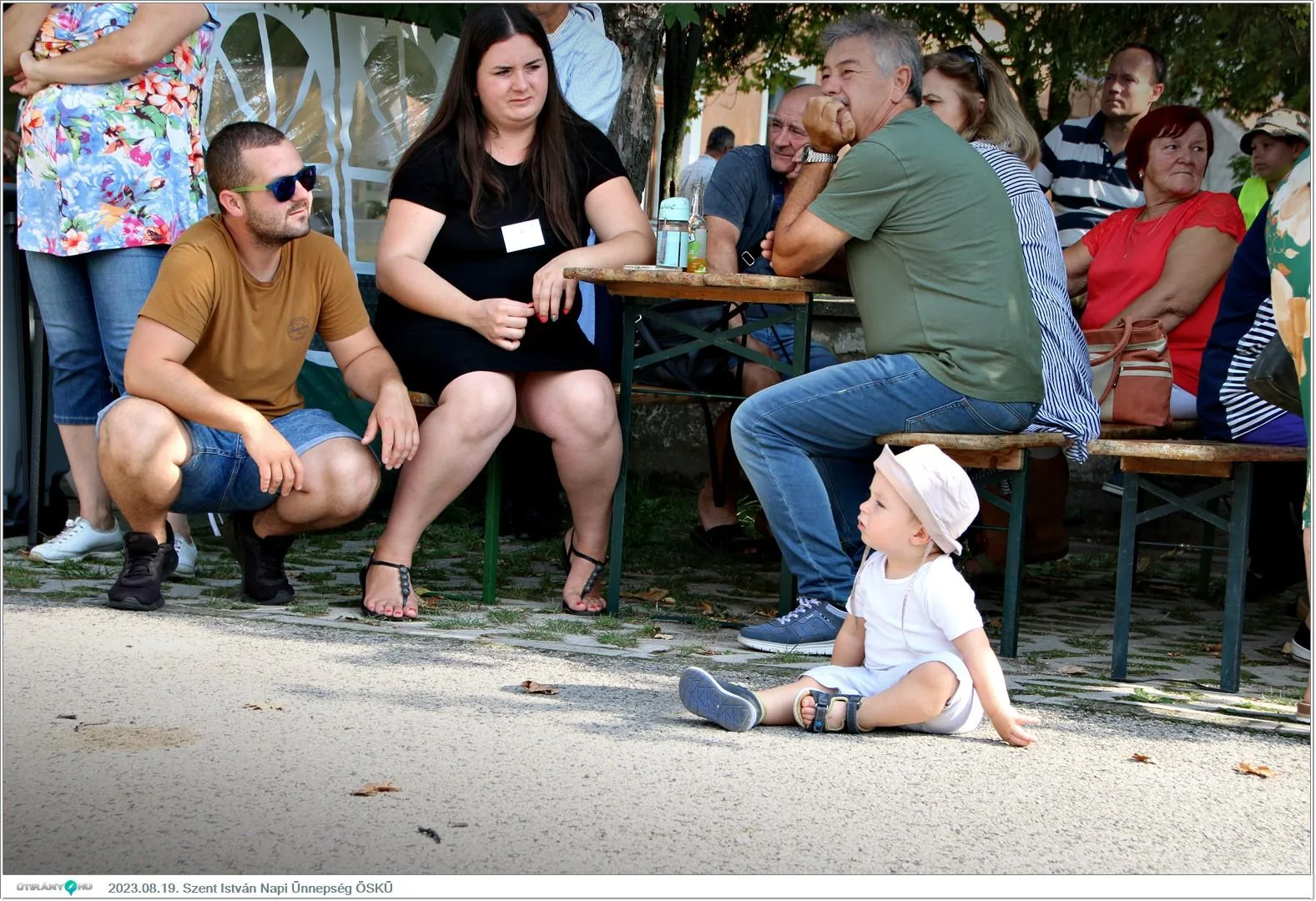 Fotók, Útirány.hu /délután, este /: