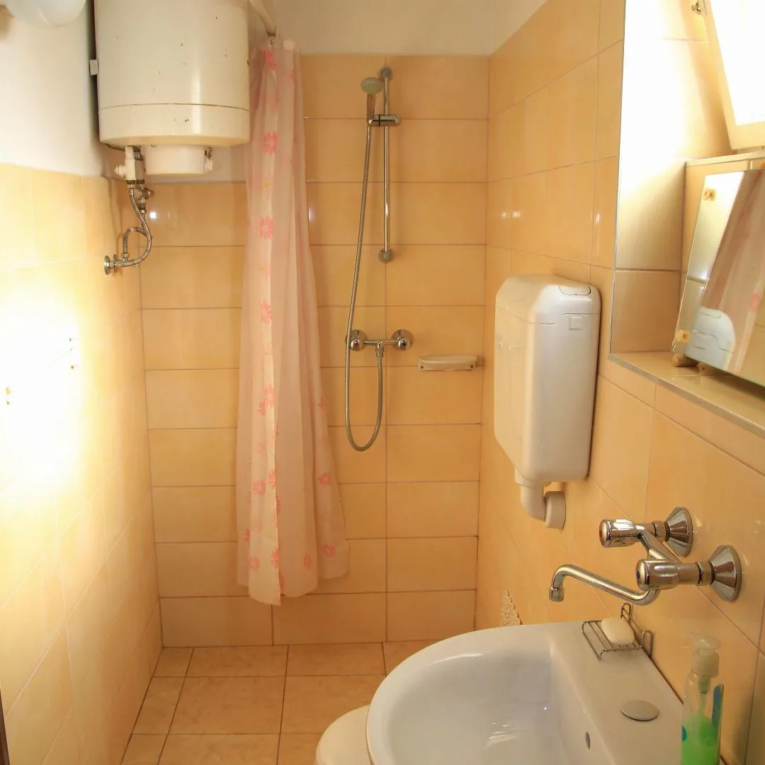 Kis Pékház földszintes 3 fős Apartman 1 hálótérrel (pótágyazható)