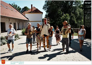 XII. ÉNEKMONDÓK EMLÉKEZETE