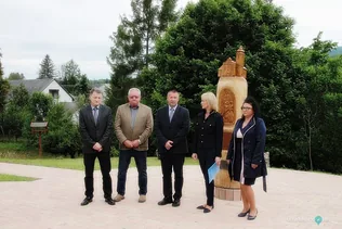 Sajtótájékoztató, Millenniumi Park átadó borítóképe