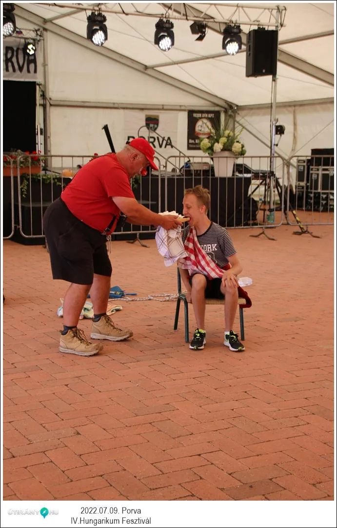 Fotók, Útirány.hu: