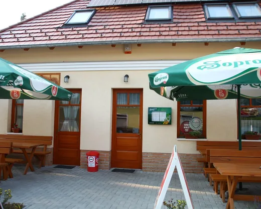 'Füsti Söröző ' cikk borítóképe