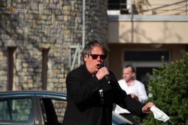 "Maradj otthon" a Petőfi Színház jön el! Online is!