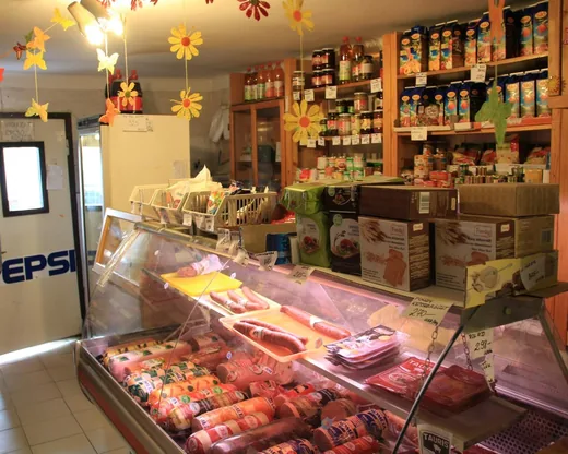 'Vegyesbolt' cikk borítóképe