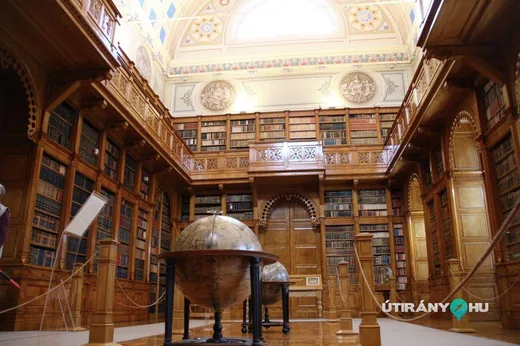 'Ciszterci Műemlékkönyvtár' cikk borítóképe