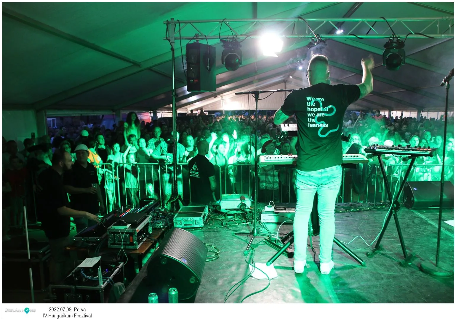 Fotók, Útirány.hu: