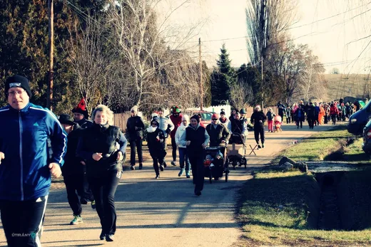 'XI. Sólyi Jelmezes Szilveszteri futás' cikk borítóképe