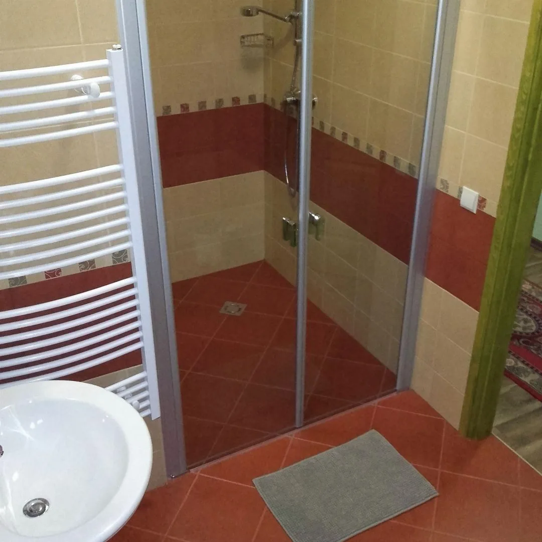 Földszinti akadálymentesített franciaágyas szoba