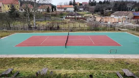 Teniszpálya borítóképe