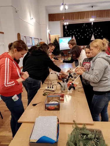 Kézműves foglalkozás