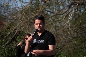 Maradj Otthon: Petőfi Színház előadása / Fotók: Útirány.hu