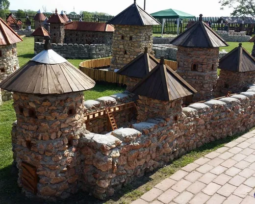 'Várpark' cikk borítóképe