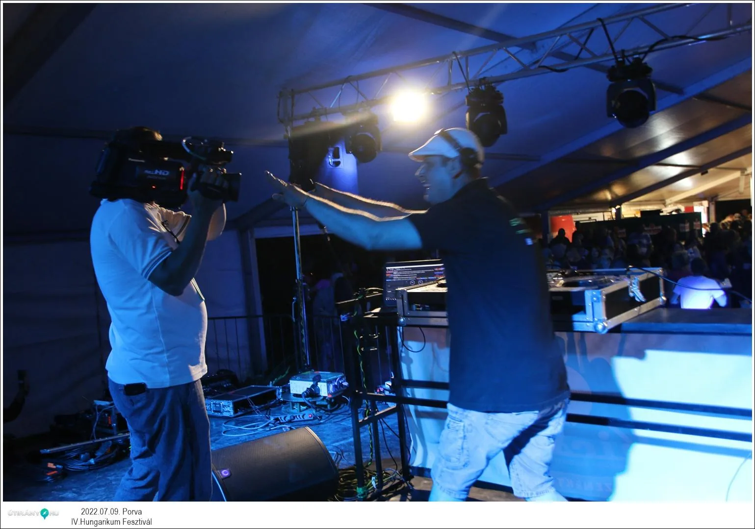 Fotók, Útirány.hu: