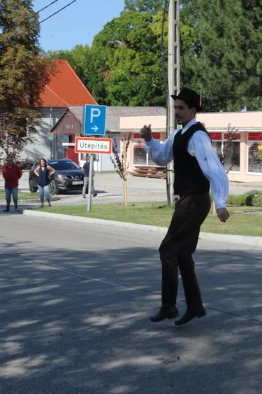Szüreti felvonulás és utcabál