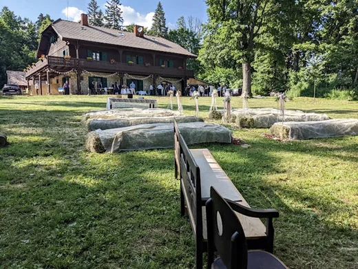 'Hubertus Fogadó' cikk borítóképe