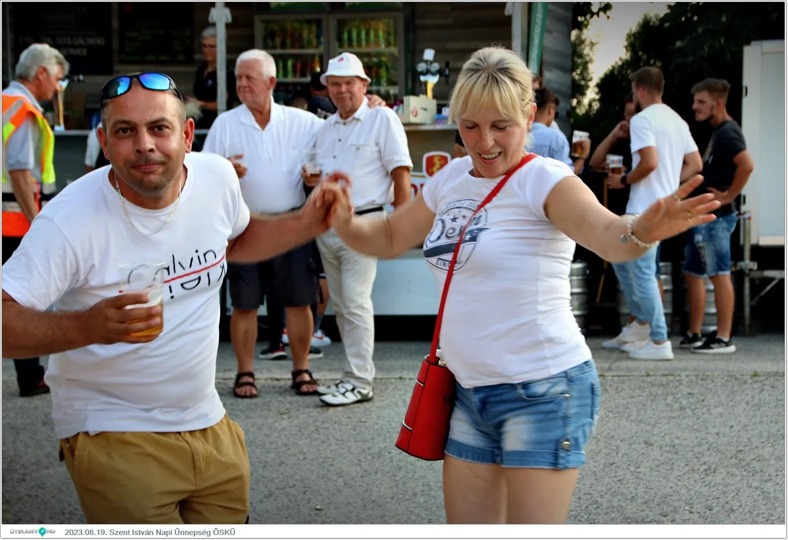 Fotók, Útirány.hu /délután, este /: