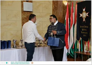 Díjkiosztó, szentelés, avatás, felvonulás