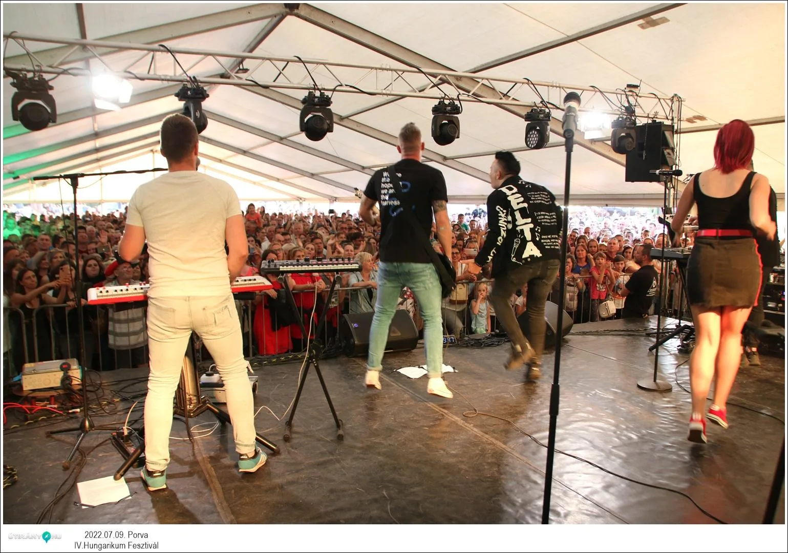 Fotók, Útirány.hu: