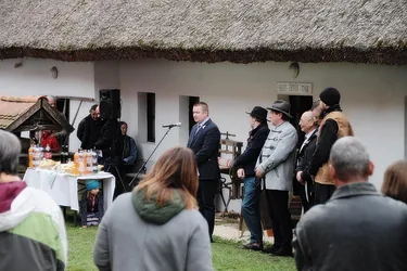 Bakonyi Indiánjáték kiállítás megnyitó. / Fotók: Útirány.hu