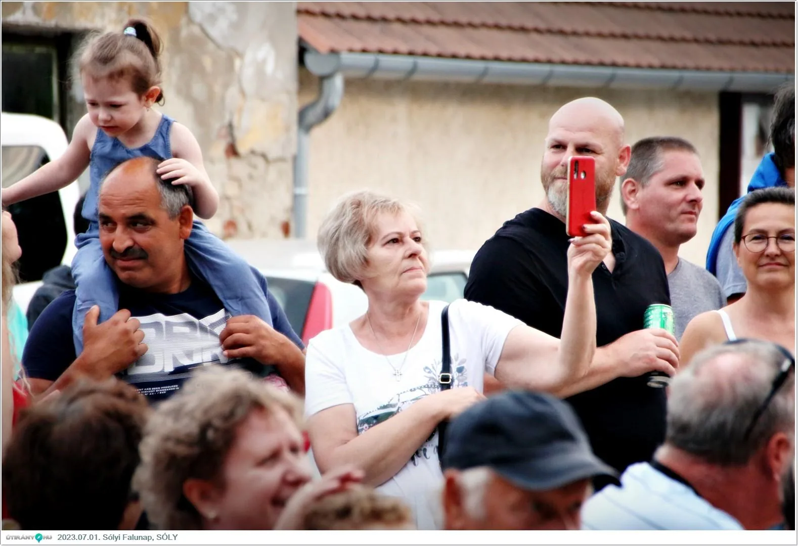 Fotók, Útirány.hu: