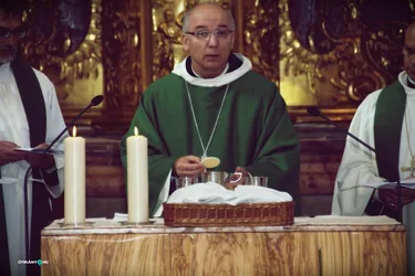 Megújulás utáni első Hálaadó Szentmise
