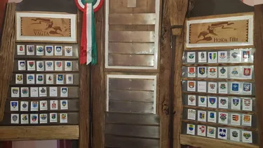 Nemzeti vágta sorsolás Hadtörténelmi múzeum Bp. Márványterme