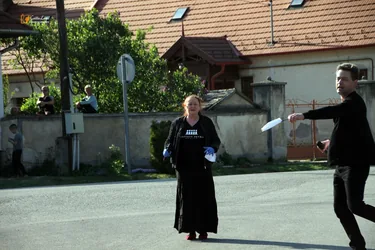 "Maradj otthon" a Petőfi Színház jön el! Online is!