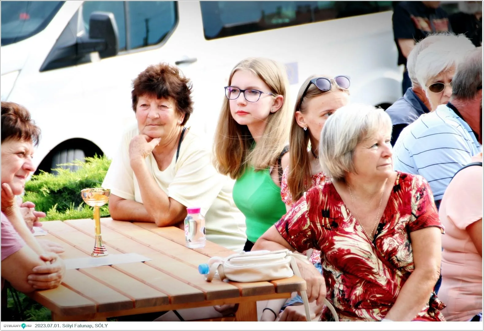 Fotók, Útirány.hu: