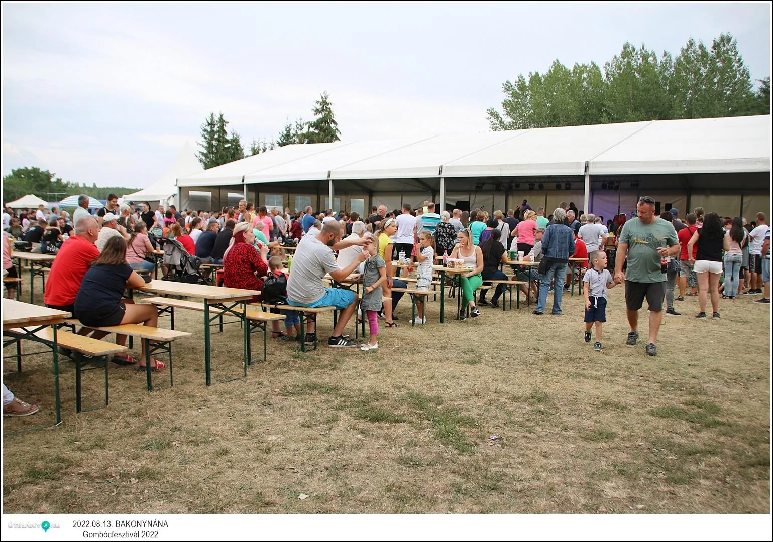 Fotók, Útirány.hu: