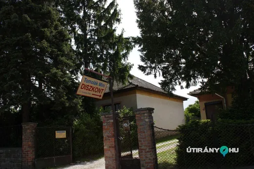 'Tomolák Mini Diszkont' cikk borítóképe