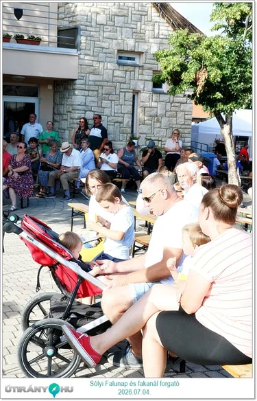 Sólyi Falunap és fakanál forgató